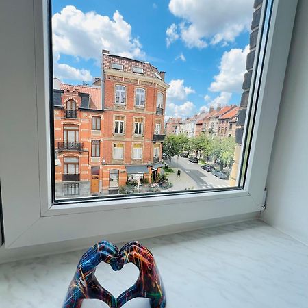 Renove Et Radieux A Bruxelles Exterior foto