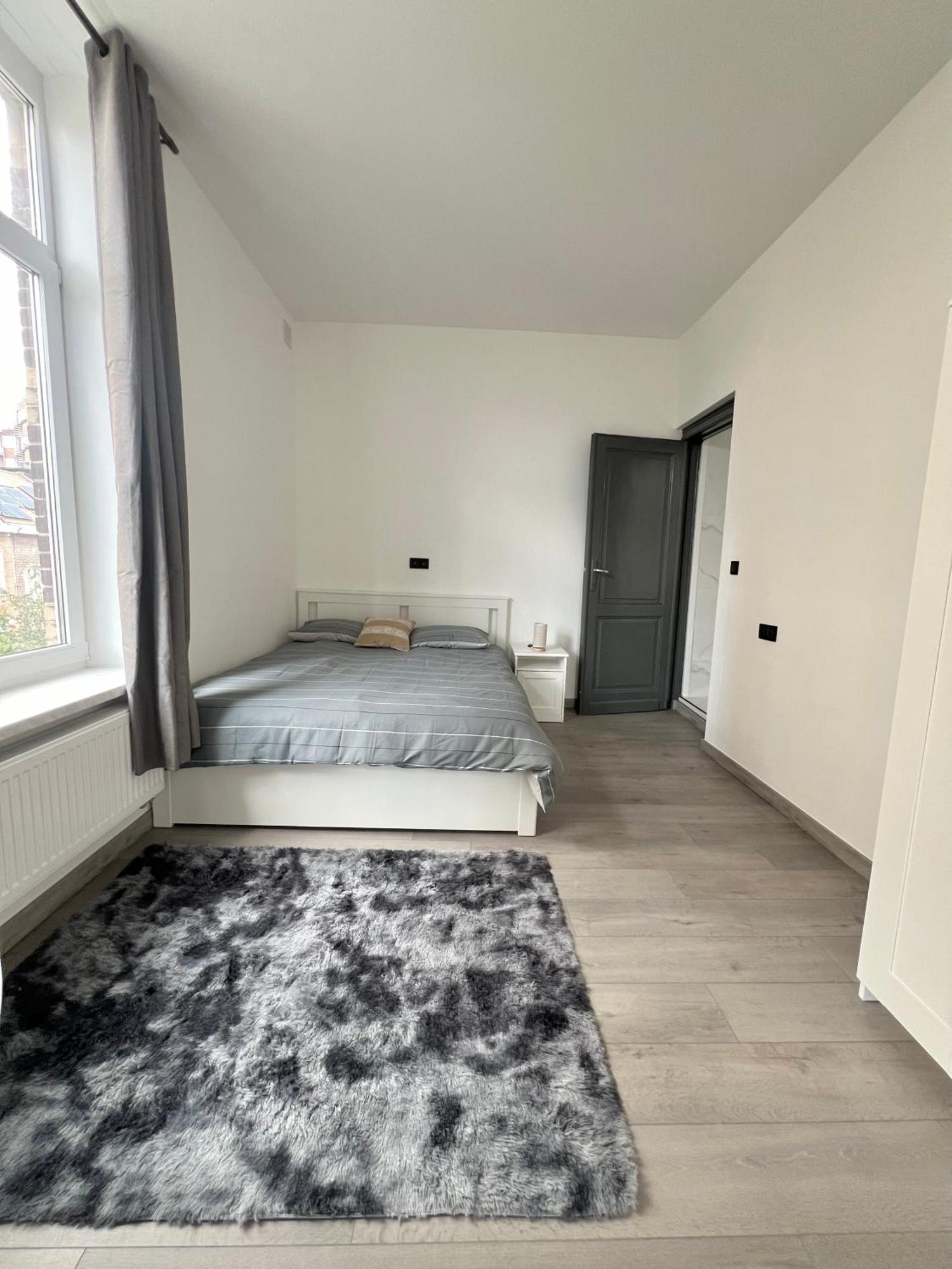 Renove Et Radieux A Bruxelles Exterior foto